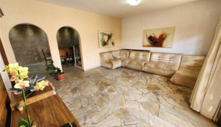 Casa à venda com 3 quartos, sendo 1 suíte,  no Centro, Vinhedo, SP
