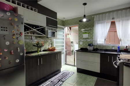 Casa à venda com 2 quartos, sendo 1 suíte, em Jardim São Lourenzo, Sorocaba, SP