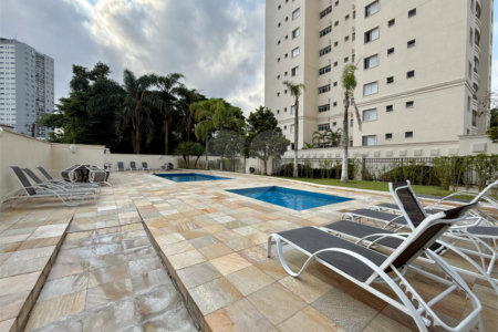 Apartamento à venda com 3 quartos, sendo 1 suíte, em Jardim Marajoara, São Paulo, SP