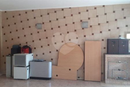 Sobrado à venda com 11 quartos em Vila Firmiano Pinto, São Paulo, SP