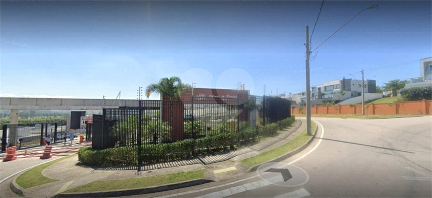 Casa à venda com 4 suítes no condomínio Colinas do Paratehy (norte), São José dos Campos - SP