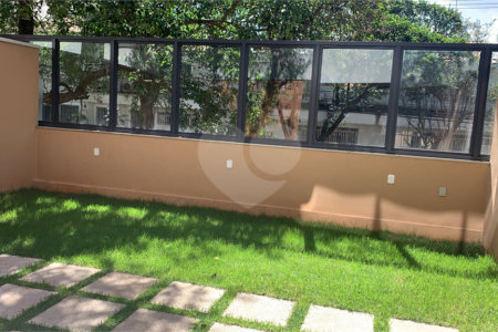 Apartamento à venda com 2 quartos, sendo 1 suíte,  em Alto da Boa Vista, São Paulo, SP