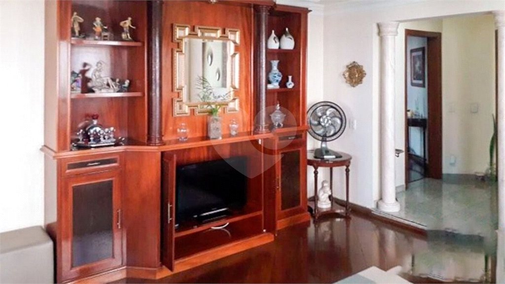 Apartamento à venda com 3 quartos, sendo 1 suíte, em Tatuapé, São Paulo, SP
