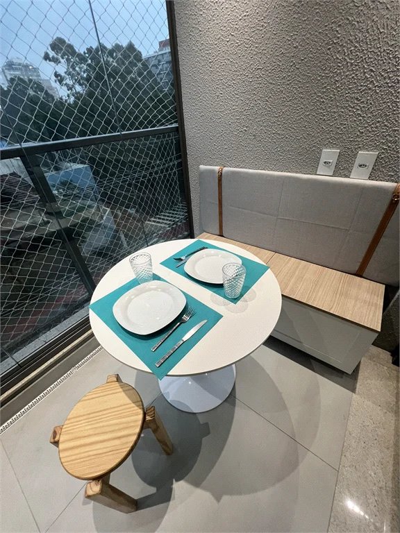 Apartamento à venda ou para alugar com 1 quarto em Pinheiros, São Paulo, SP