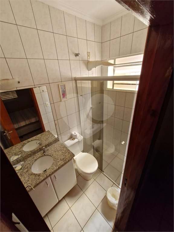 Casa à venda ou para alugar com 3 quartos, sendo 1 suíte, no condomínio Rsidencial Jatoba, Ribeirão Preto - SP