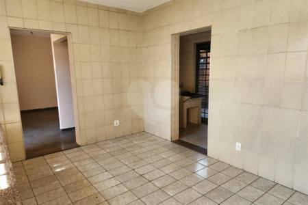 Casa à venda com 2 quartos em Vila Santa Maria (vila Xavier), Araraquara, SP