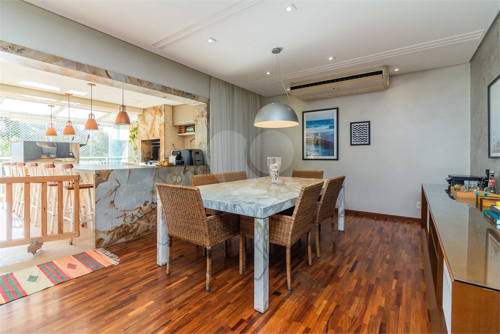 Apartamento à venda com 3 suítes em Vila Cordeiro, São Paulo, SP