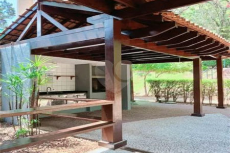 Apartamento à venda com 3 quartos, sendo 2 suítes,  em Paraíso do Morumbi, São Paulo, SP