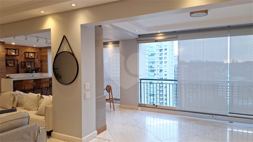 Apartamento para alugar com 3 suítes em Vila Gertrudes, São Paulo, SP