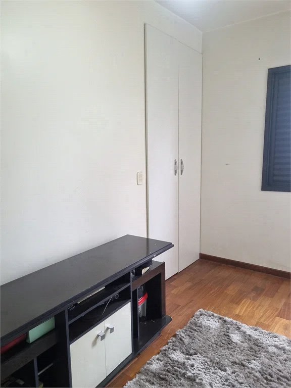 Apartamento à venda com 3 quartos, sendo 1 suíte, em Jardim Londrina, São Paulo, SP