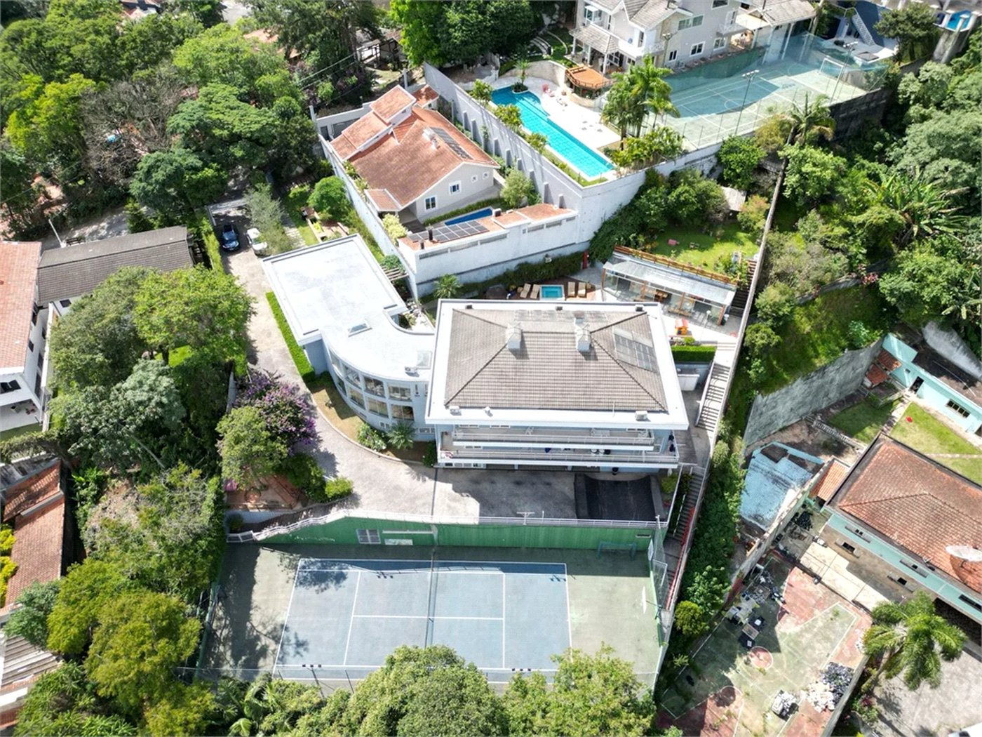 Casa à venda com 5 suítes em Tremembé, São Paulo, SP