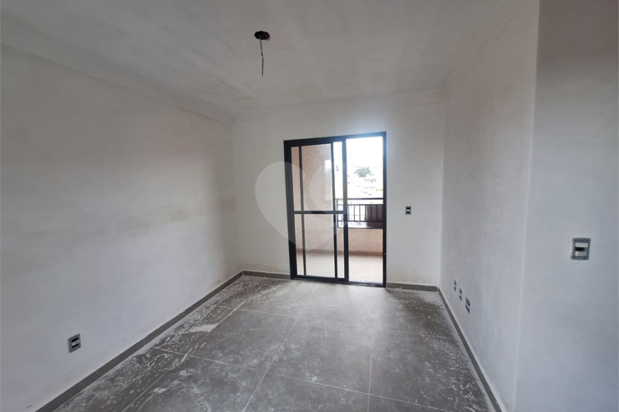 Casa à venda com 2 quartos no condomínio Ângelo Calandrino, São Paulo - SP