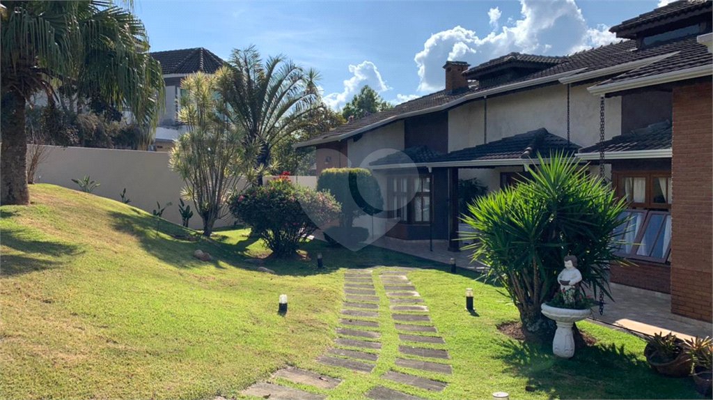 Casa à venda com 5 quartos, sendo 2 suítes, em Serra da Cantareira, Mairiporã, SP