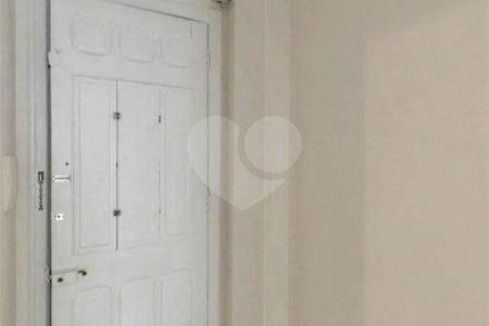 Apartamento à venda com 2 quartos em República, São Paulo, SP