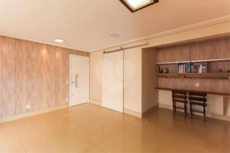 Apartamento à venda com 3 quartos, sendo 1 suíte, em Mooca, São Paulo, SP