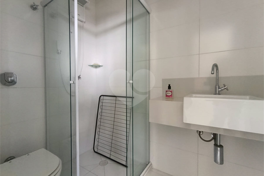 Apartamento para alugar com 3 suítes em Jardim Virgínia, Guarujá, SP