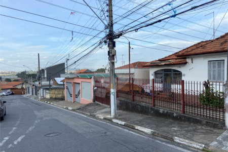 Terreno à venda com 3 quartos no Centro, Poá, SP