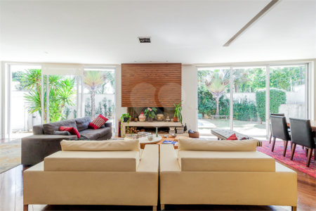 Casa à venda com 4 suítes em Alto da Lapa, São Paulo, SP