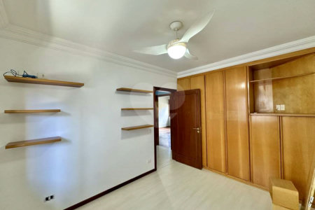 Casa à venda com 4 quartos, sendo 2 suítes,  no condomínio São Paulo Ii, Cotia - SP
