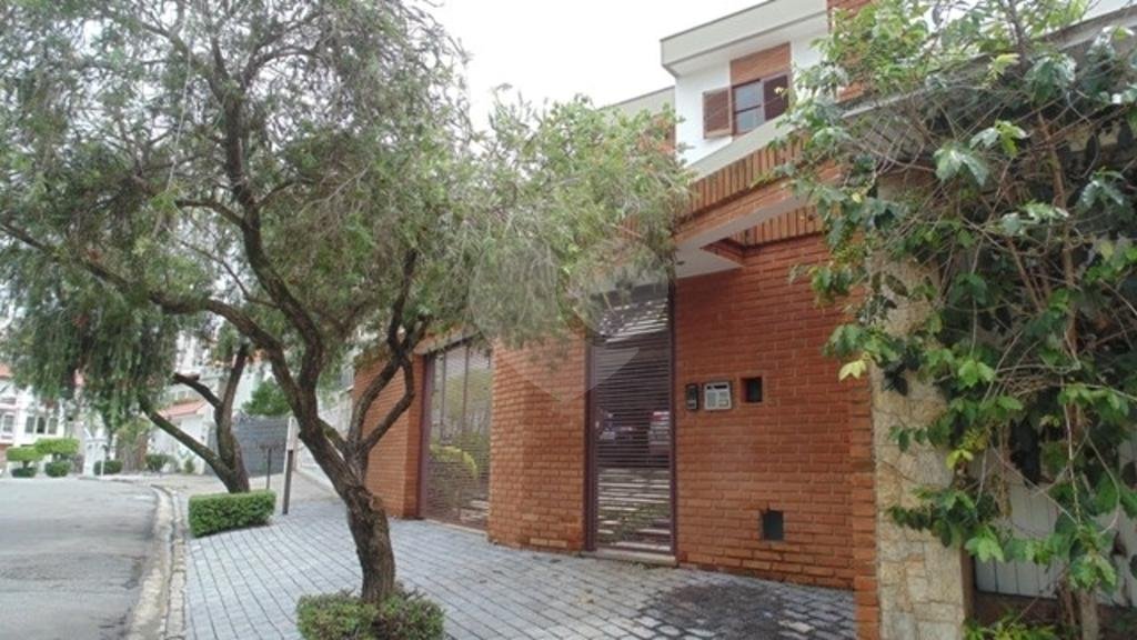 Sobrado à venda com 4 quartos, sendo 3 suítes,  em Jardim Franca, São Paulo, SP