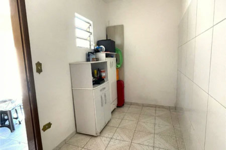 Sobrado à venda com 182m² 3 quartos, 2 vagas e churrasqueira em excelente localização