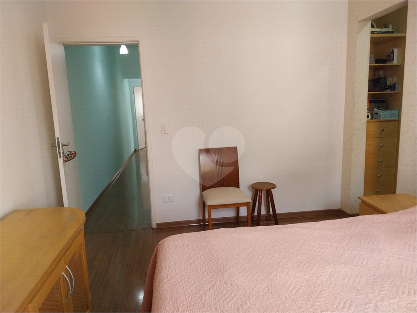 Casa à venda com 3 quartos, sendo 1 suíte, no condomínio Villagio Esperanza, Guarulhos - SP
