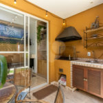Casa à venda com 4 quartos, sendo 2 suítes, em Alto da Boa Vista, São Paulo, SP