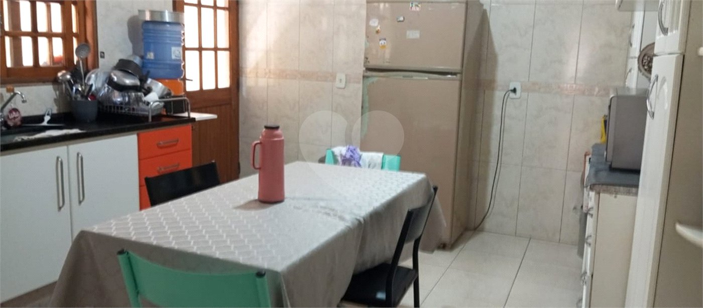 Casa à venda com 3 quartos, sendo 1 suíte,  em Jardim Valéria, Guarulhos, SP