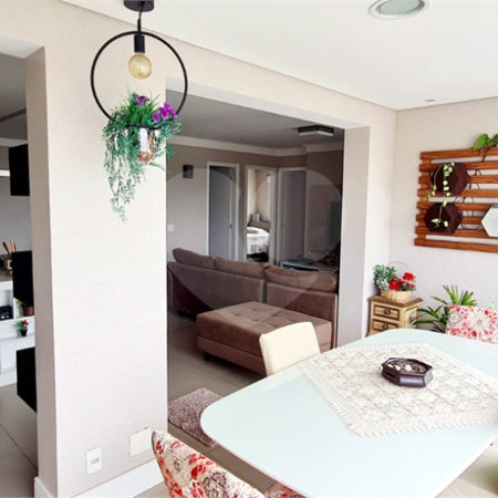 Apartamento à venda com 2 quartos, sendo 1 suíte, em Campestre, Santo André, SP