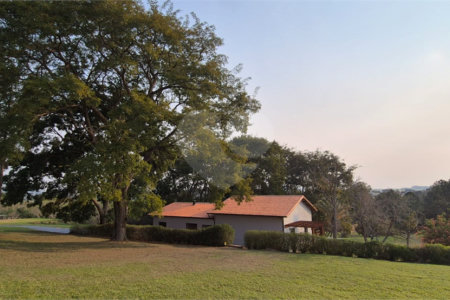 Terreno à venda em Condomínio Residencial Pinheiros do Lago, Alambari, SP