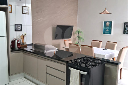 Casa à venda com 3 quartos, sendo 1 suíte, em Núcleo Residencial Professor Carlos Aldrovandi, Indaiatuba, SP