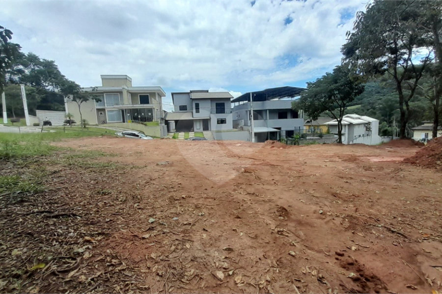 Terreno à venda no condomínio Itaguaçu da Cantareira, São Paulo - SP