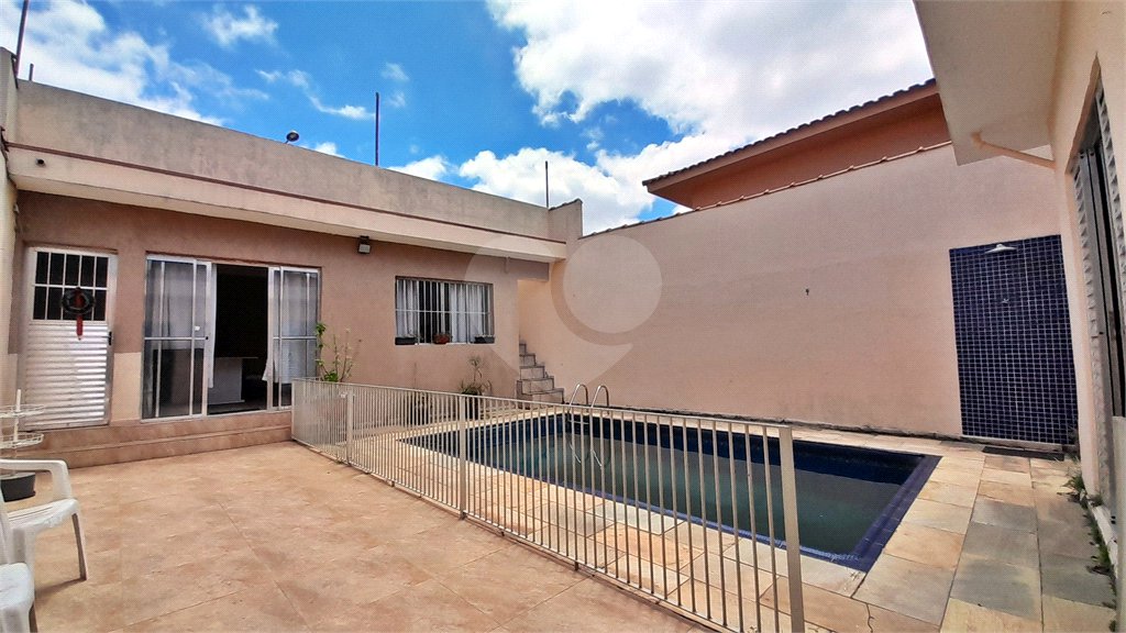 Casa Térrea à venda com 3 quartos em Vila Gustavo, São Paulo, SP