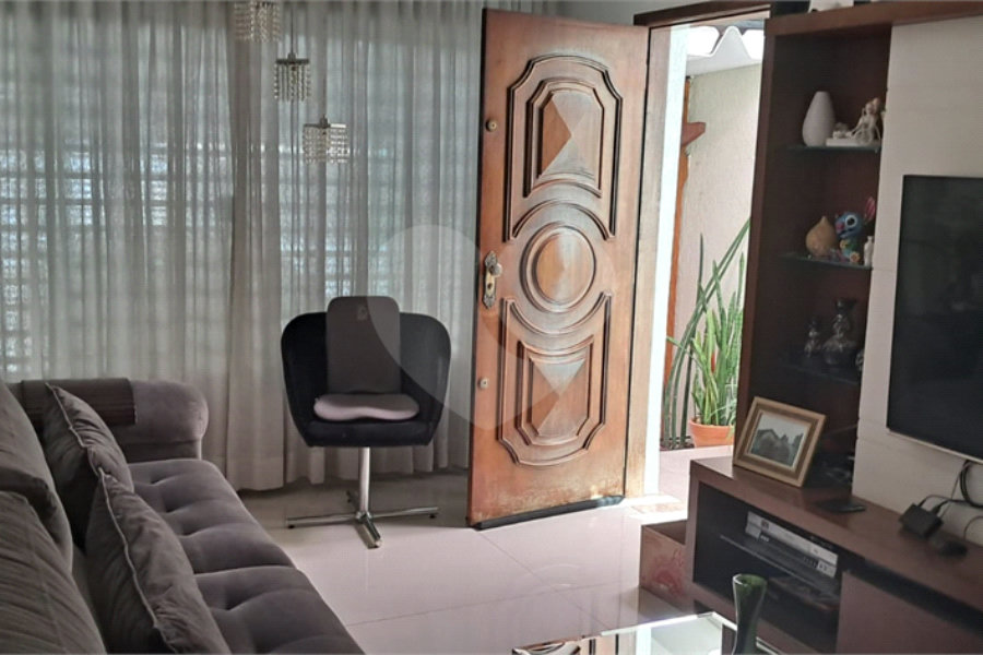 Sobrado à venda com 4 quartos, sendo 2 suítes, em Mandaqui, São Paulo, SP