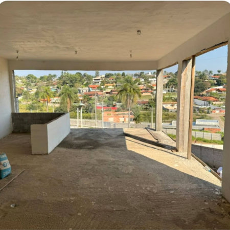Sobrado à venda com 4 suítes em Jardim Centenário, Atibaia, SP
