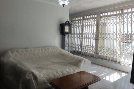 Casa de Vila à venda com 5 quartos, sendo 1 suíte,  em Alto da Boa Vista, São Paulo, SP