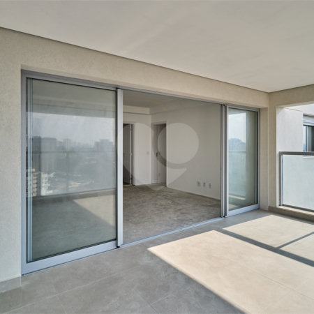 Apartamento à venda com 3 quartos, sendo 1 suíte, em Jardim Marajoara, São Paulo, SP