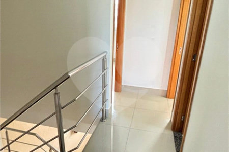 Casa à venda com 3 quartos, sendo 1 suíte, no condomínio Solar das Torres, Cuiabá - MT