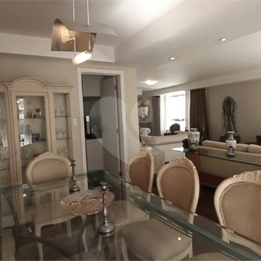 Apartamento à venda com 3 quartos, sendo 1 suíte, em Higienópolis, São Paulo, SP