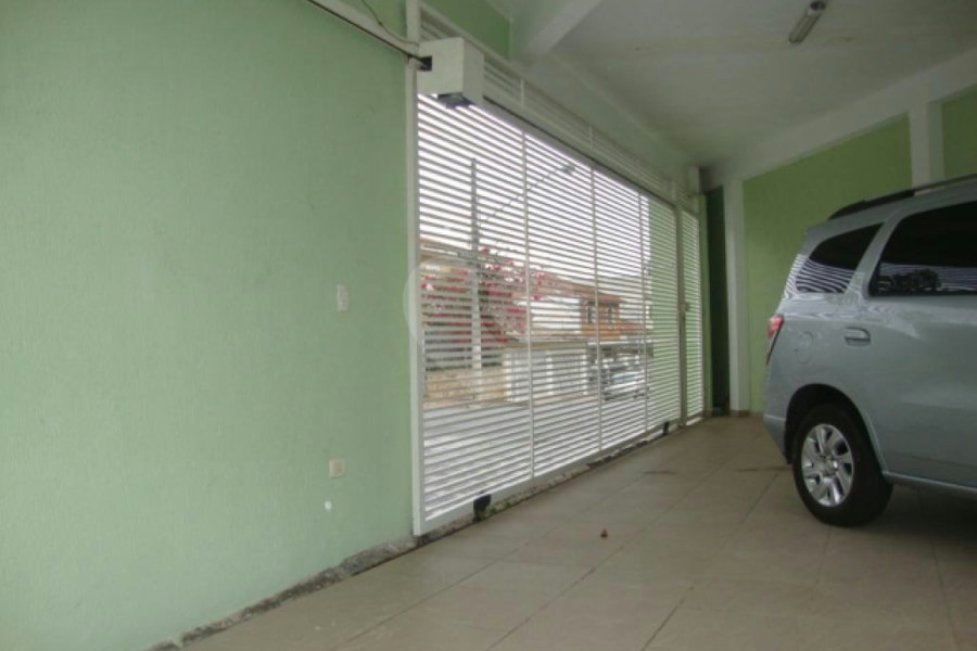 Sobrado à venda com 2 suítes em Tremembé, São Paulo, SP
