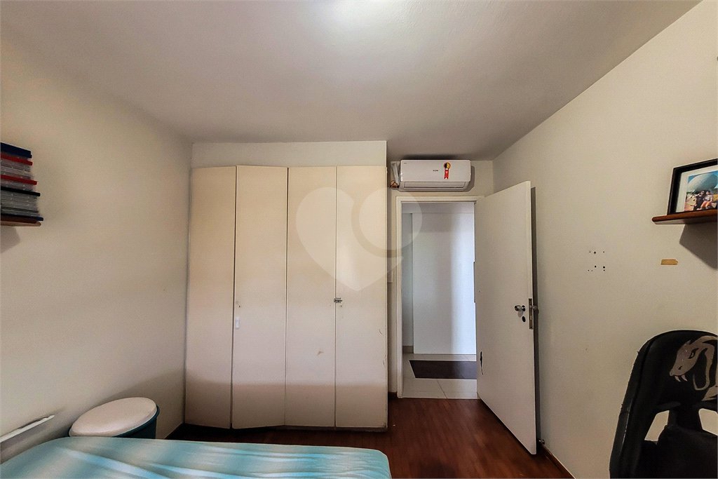 Apartamento à venda com 3 quartos, sendo 1 suíte,  em Vila Clementino, São Paulo, SP
