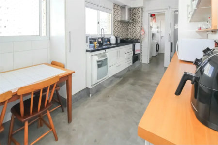Apartamento à venda com 4 quartos, sendo 3 suítes, em Vila Romana, São Paulo, SP