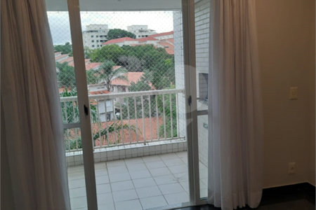 Apartamento à venda ou para alugar com 3 quartos, sendo 1 suíte, em Cidade São Francisco, São Paulo, SP