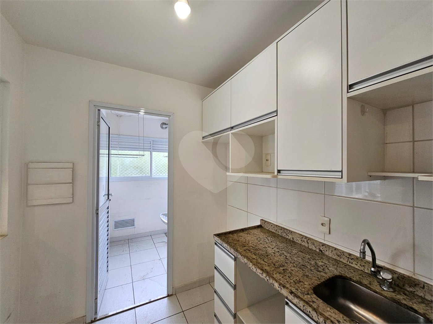 Apartamento à venda com 2 quartos, sendo 1 suíte, em Alto da Boa Vista, São Paulo, SP