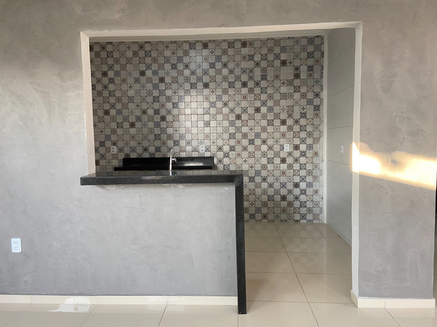 Casa à venda com 3 quartos, sendo 2 suítes, no condomínio PORTO LAGOA, Aquiraz - CE