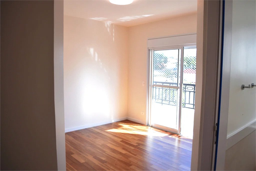 Apartamento à venda com 3 suítes em Vila Romana, São Paulo, SP