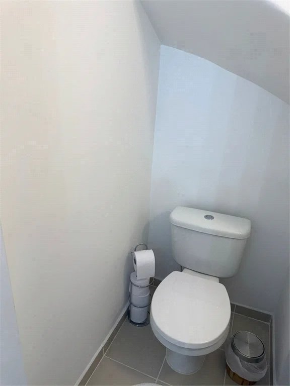 Casa à venda com 3 quartos, sendo 1 suíte, no condomínio Villas de São Francisco, São Paulo - SP