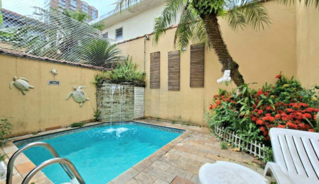 Casa com 3 dormitórios à venda, 182 m² por R$ 1.390.000,00 - Campo Grande - Santos/SP