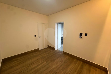 Casa à venda com 3 suítes no condomínio Alphaville Castello, Itu - SP