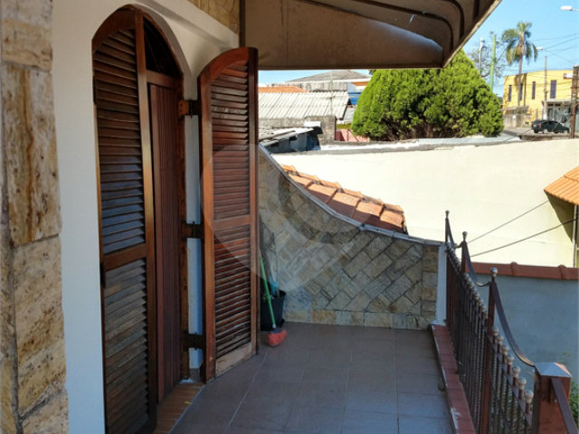 Sobrado à venda com 3 quartos em Jardim Regina, São Paulo, SP